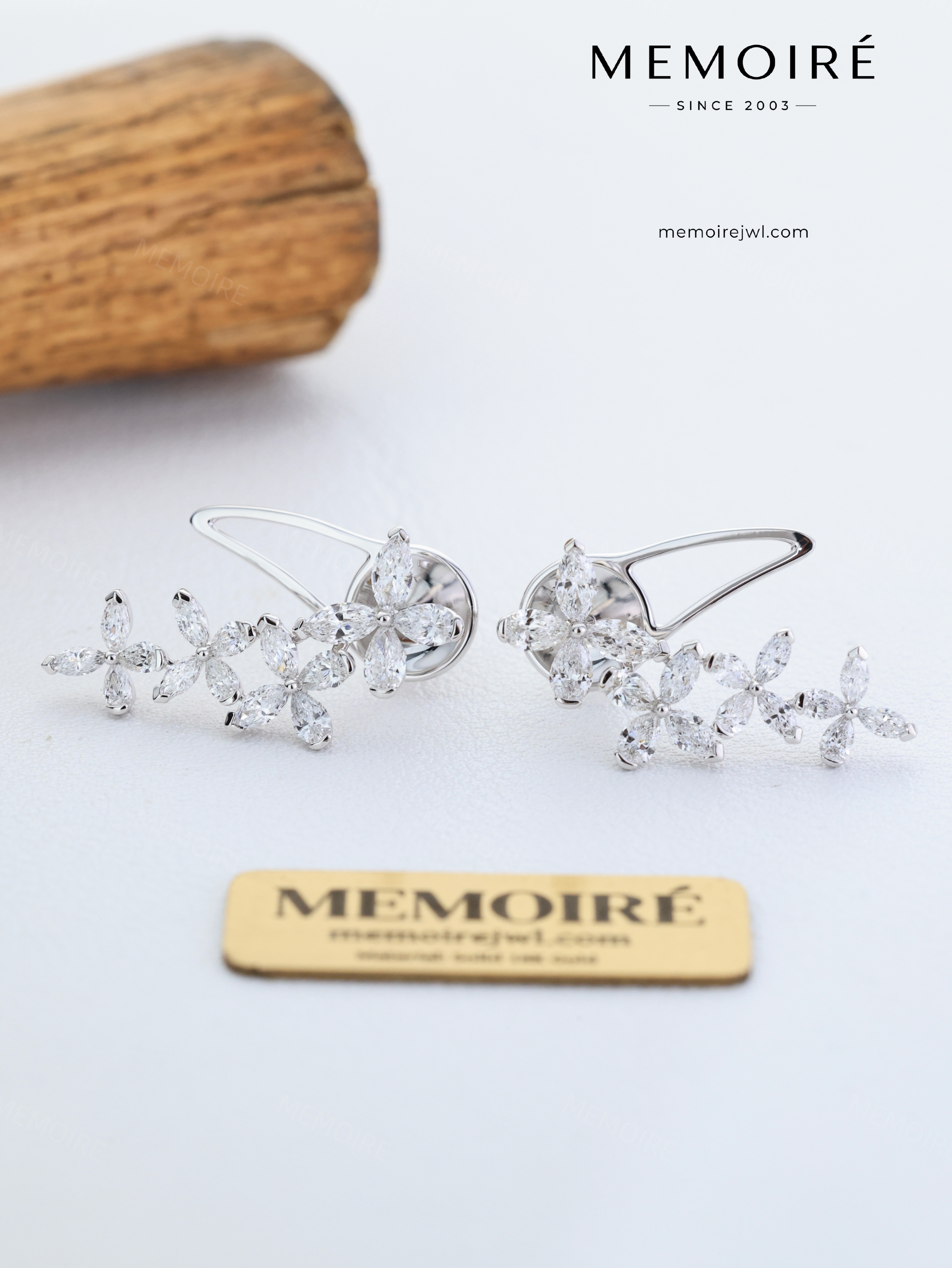 MEMOIRÉ 18K White Gold Diamond Butterfly Stud Earrings