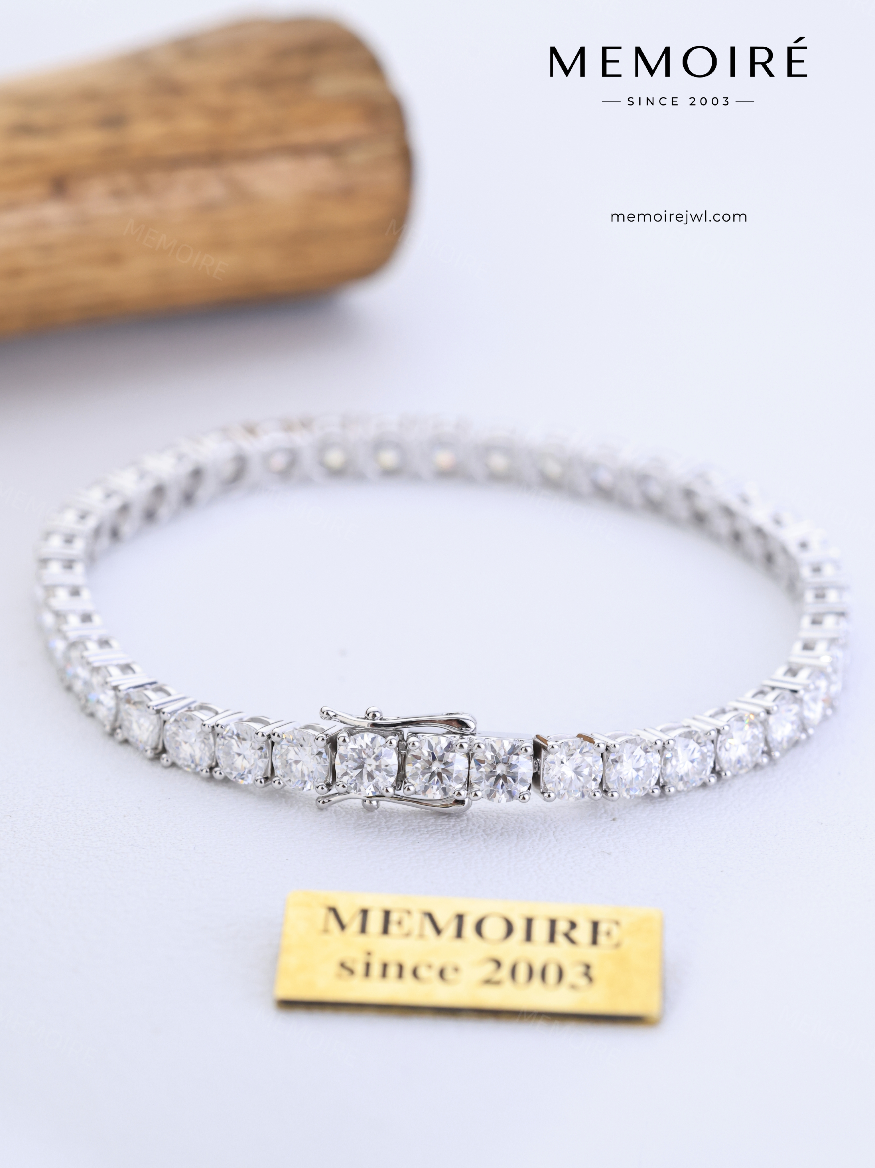 MEMOIRÉ 14K Round Brilliant Stone Tennis Bracelet