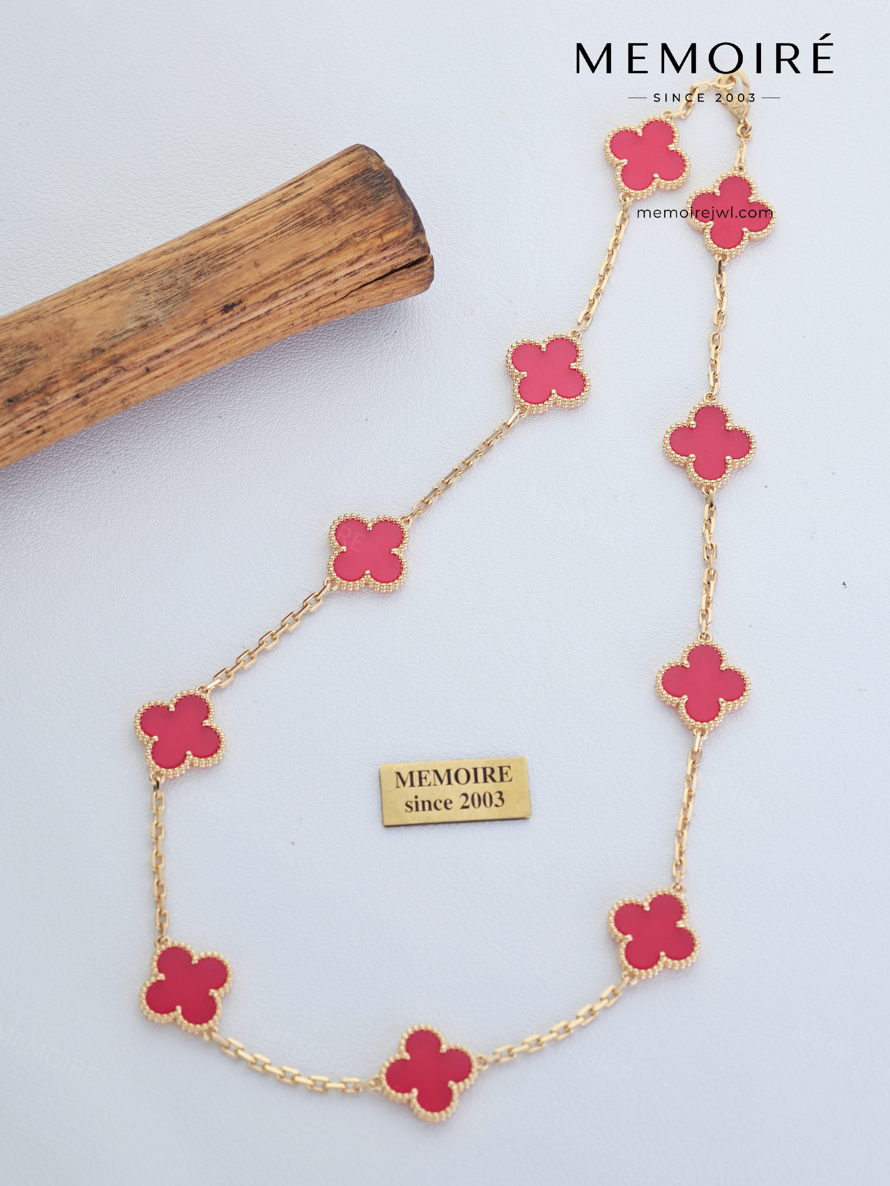 MEMOIRÉ 18K Yellow Gold Pink Enamel Ten-Flower Necklace