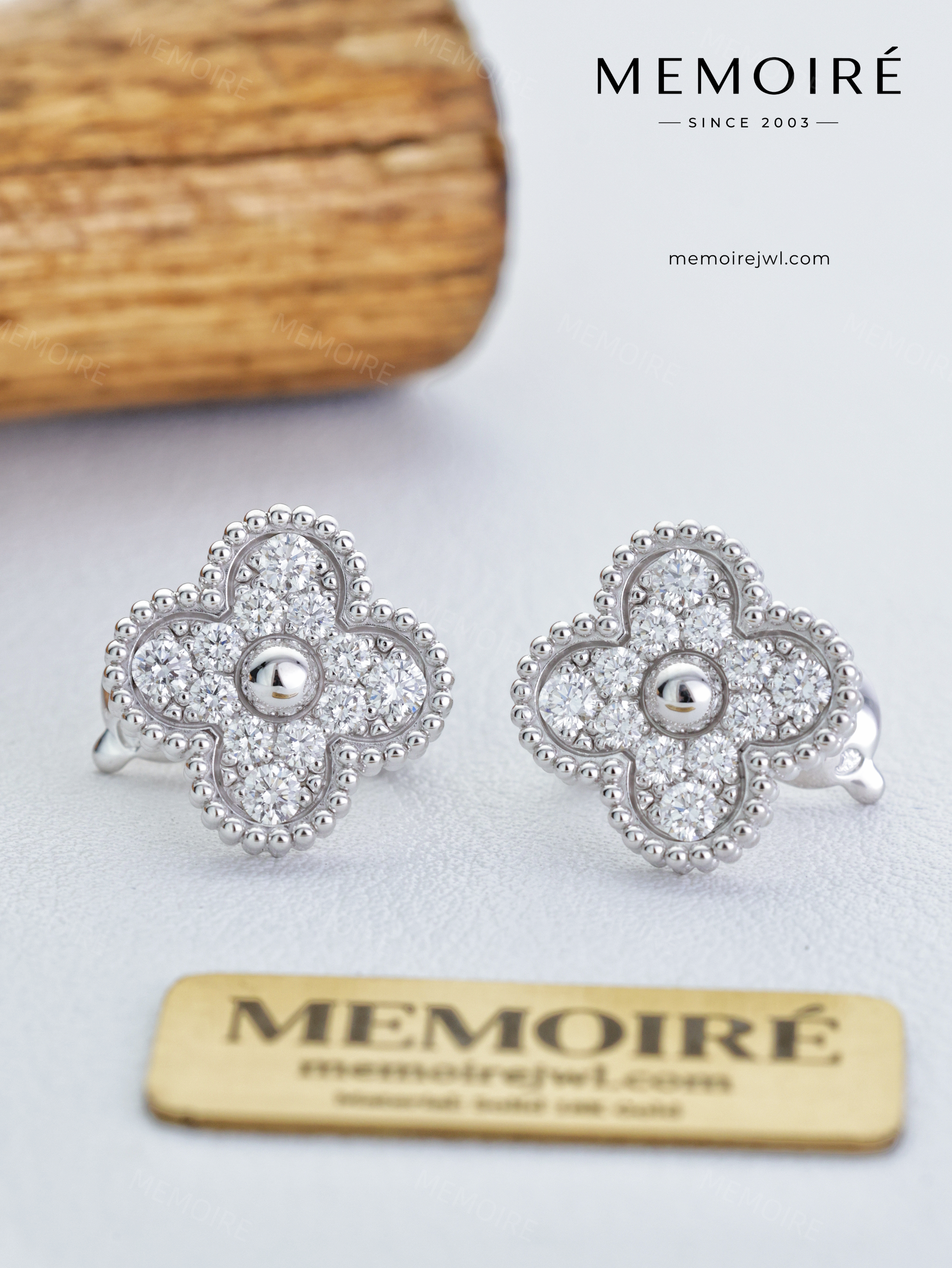 MEMOIRÉ 18K White Gold Full Diamond Clover Stud Earrings