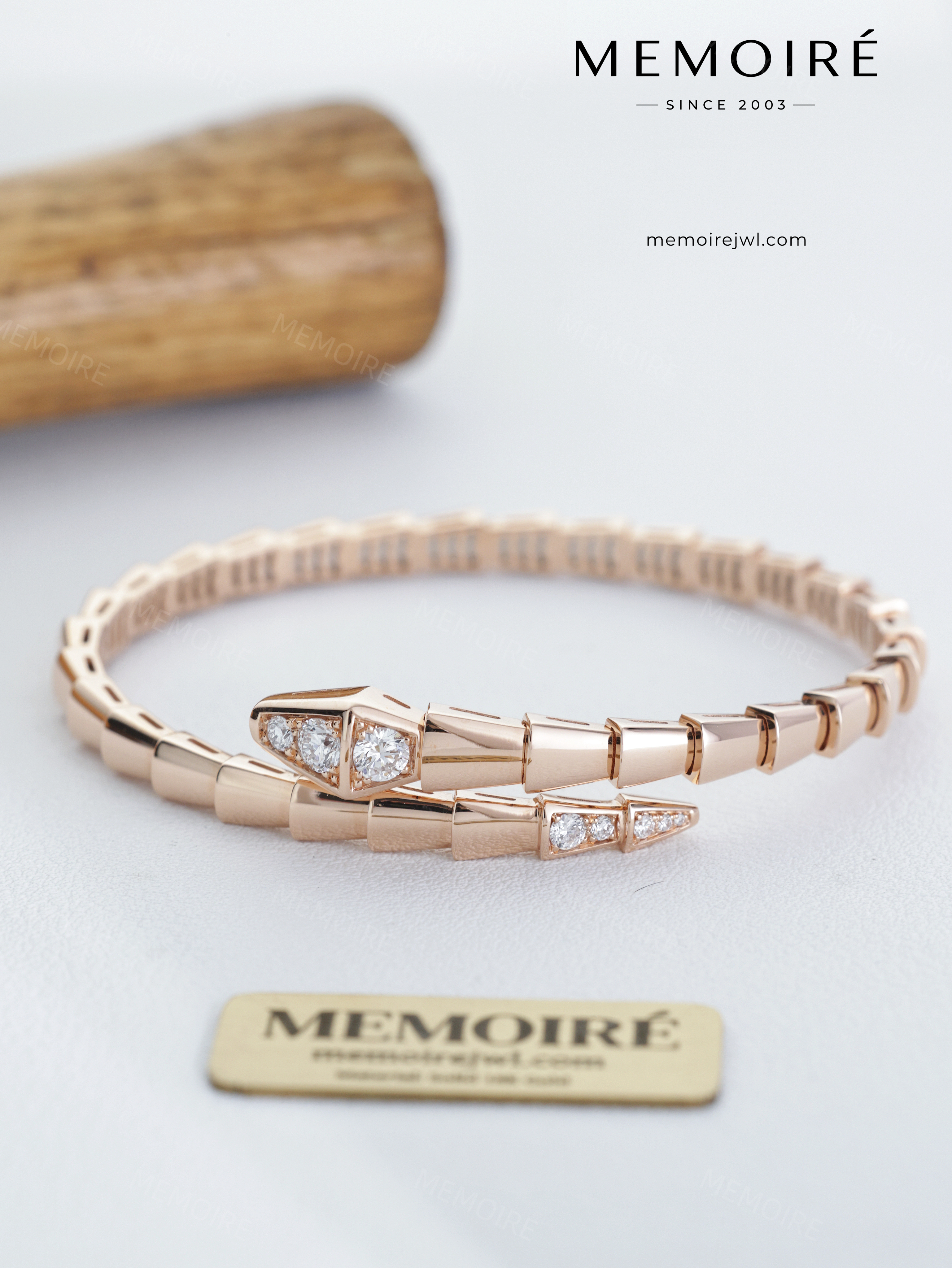 MEMOIRÉ 18K Rose Gold Narrow Snake Bangle