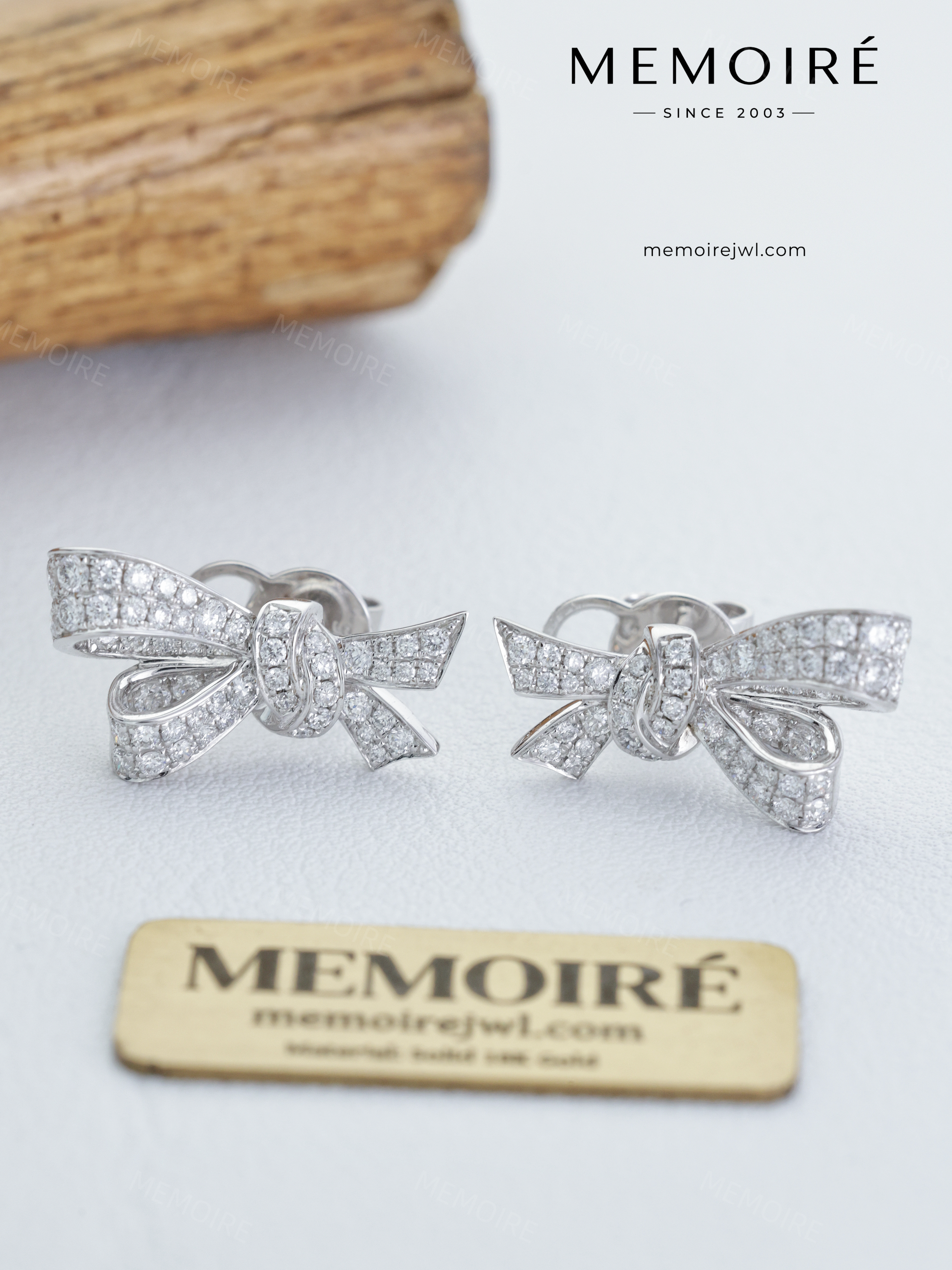 MEMOIRÉ 14K White Gold Full Pavé Diamond Bow Stud Earrings