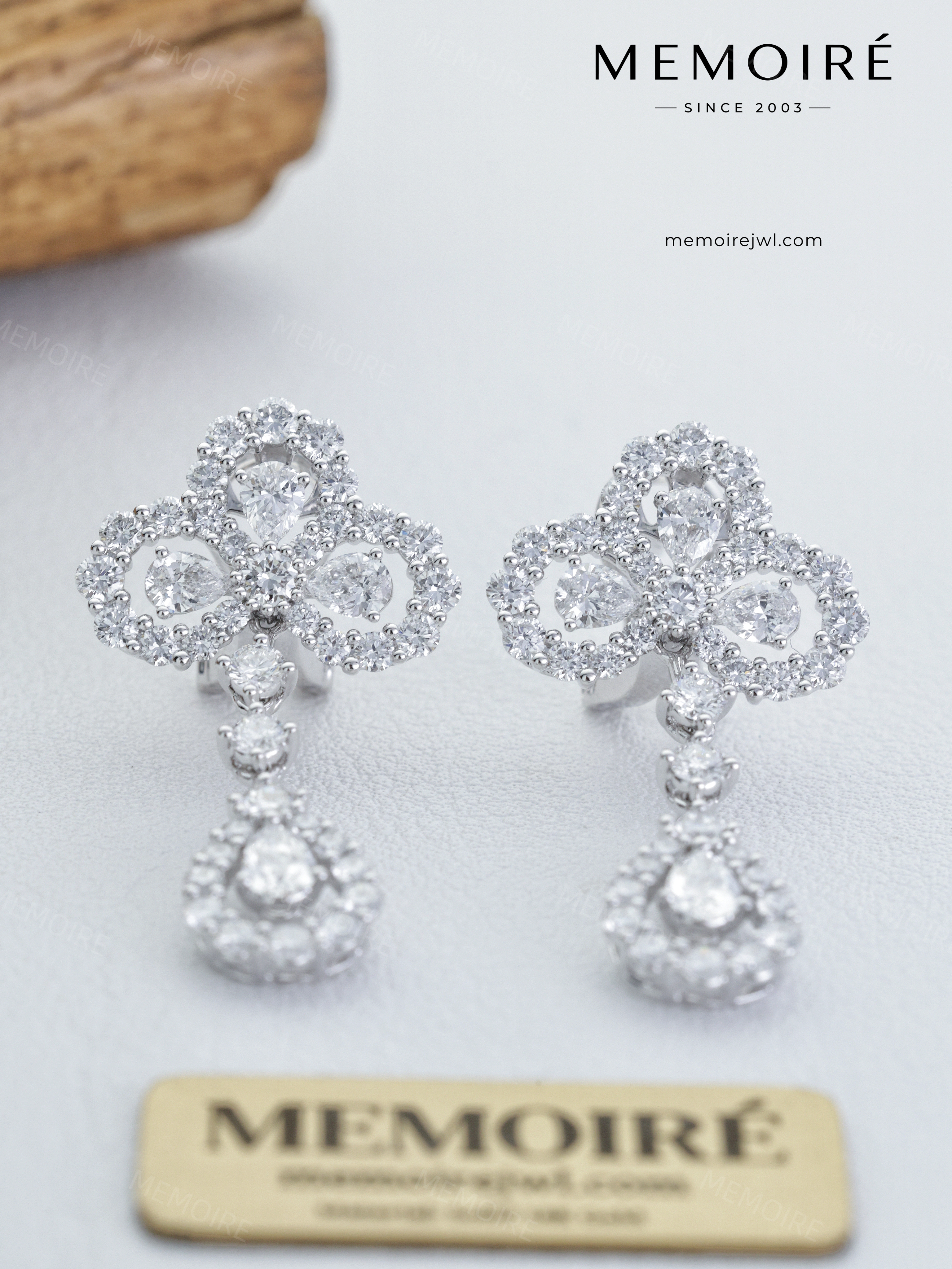 MEMOIRÉ 14K White Gold Full Pavé Diamond Loop Stud Earrings