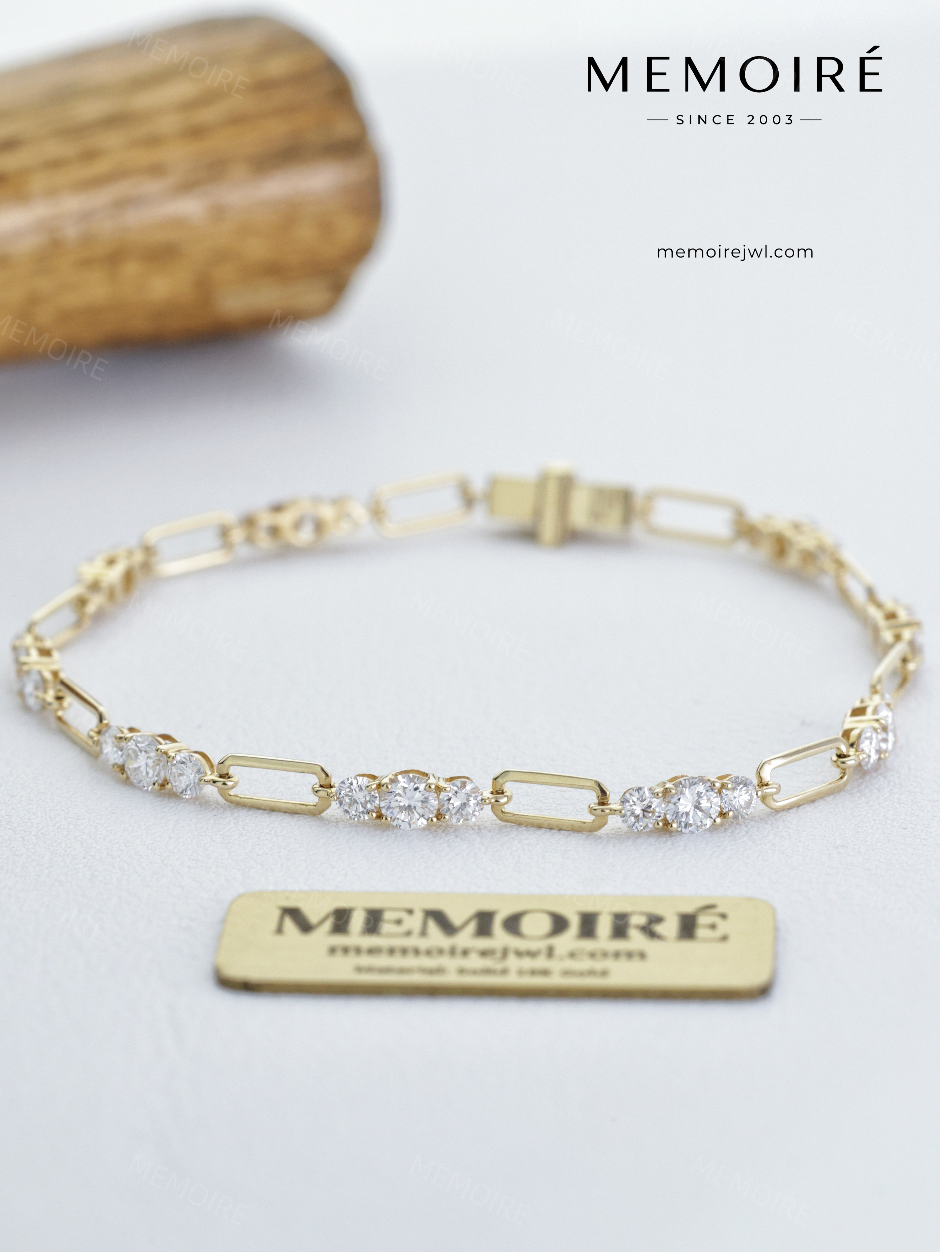 MEMOIRÉ 14K Yellow Gold Three Stone Openwork Bracelet
