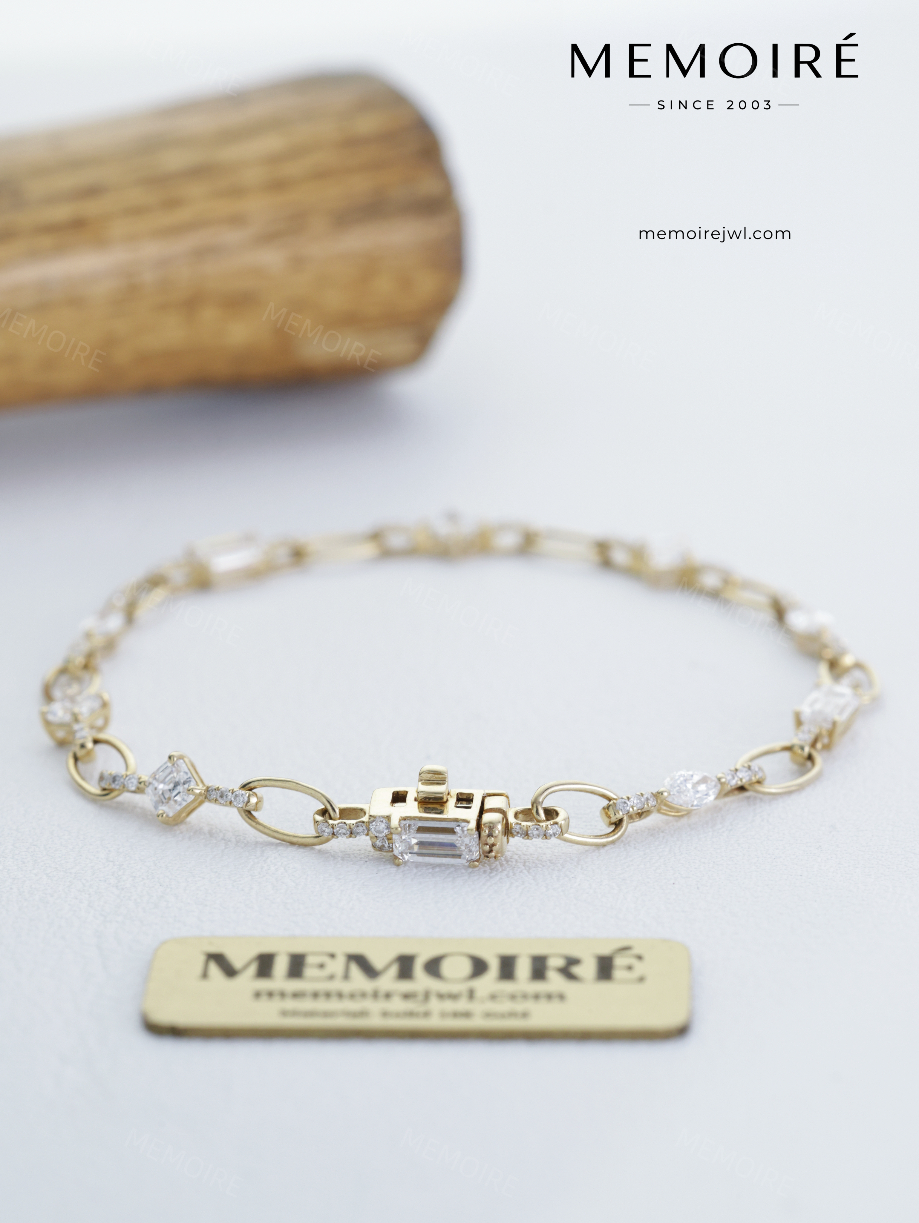 MEMOIRÉ 14K Gold Emerald Cut Openwork Bracelet