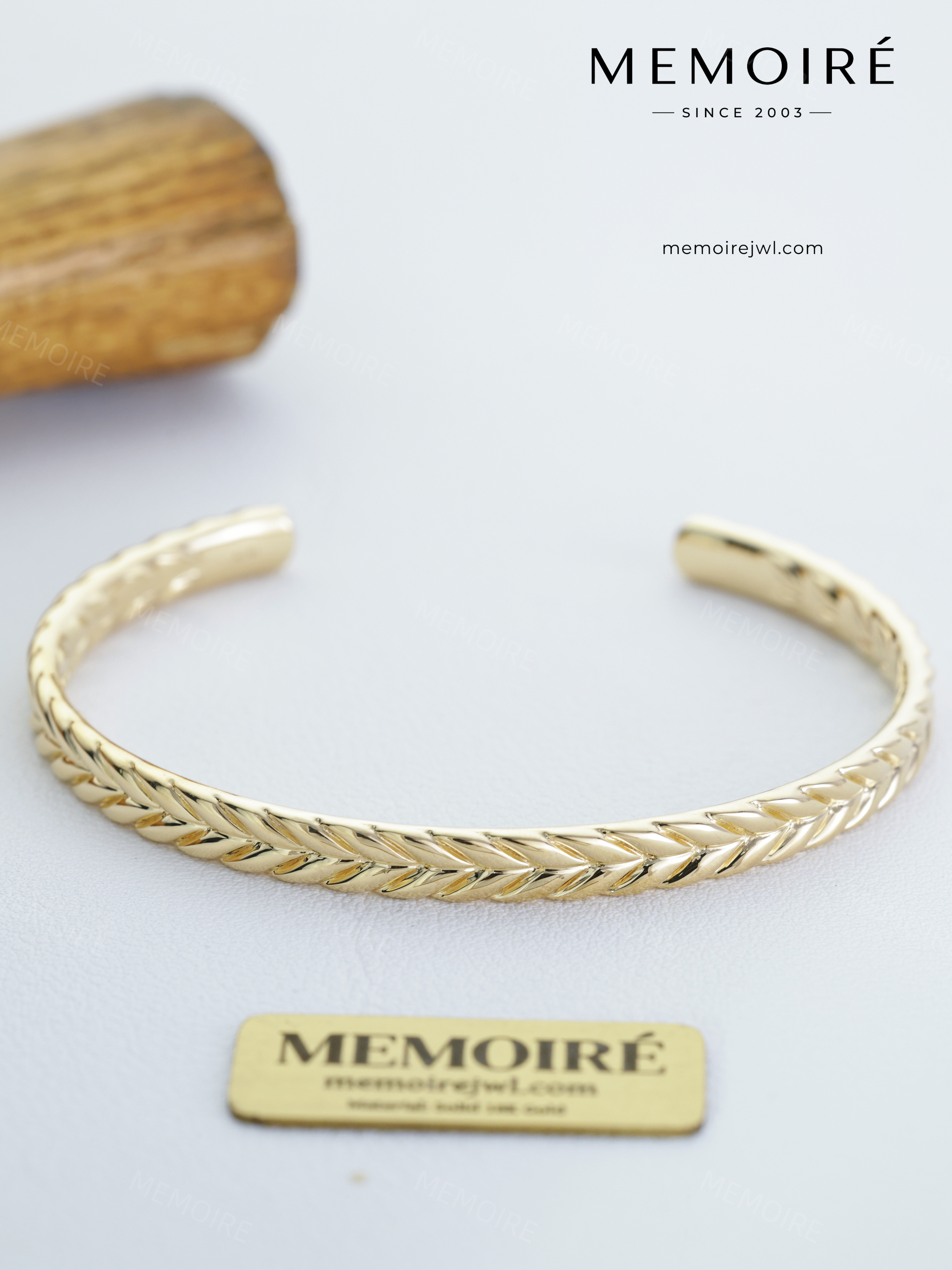 MEMOIRÉ 14K Gold Twisted Rope Bangle