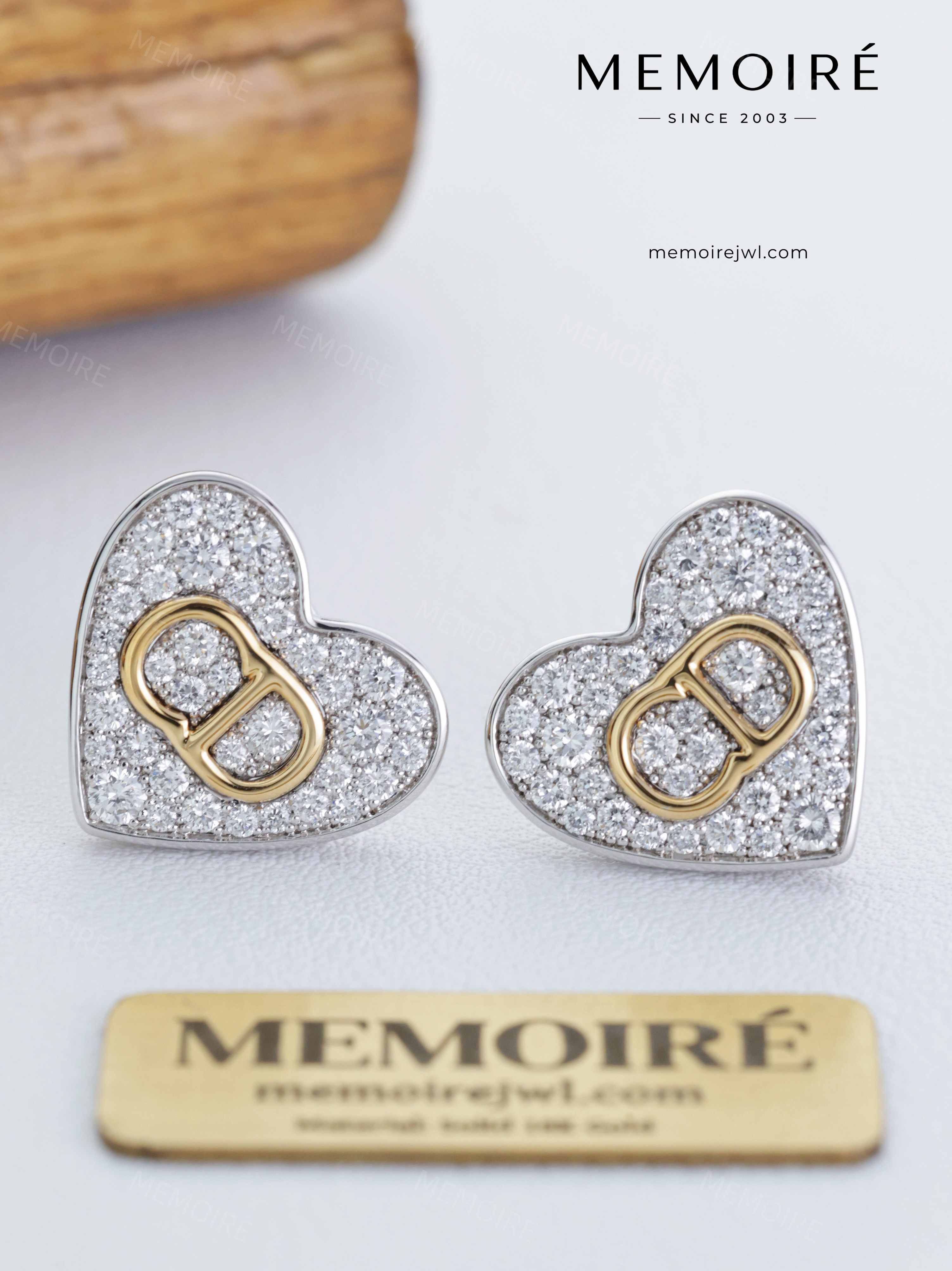 MEMOIRÉ 14K White Gold Full Pavé Diamond Heart Stud Earrings