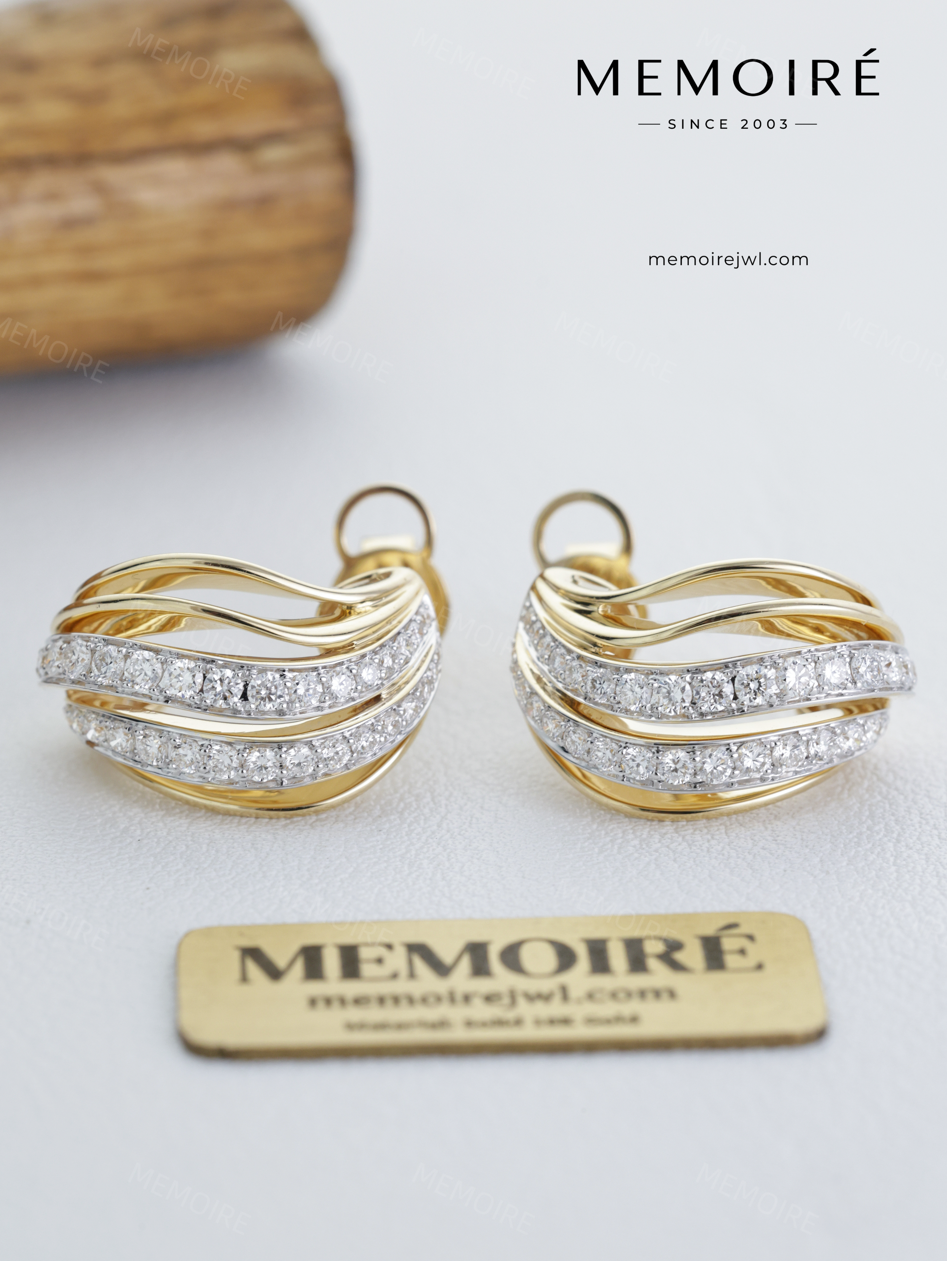 MEMOIRÉ 14K Yellow Gold Wavy Line Lab-Grown Diamond Stud Earrings