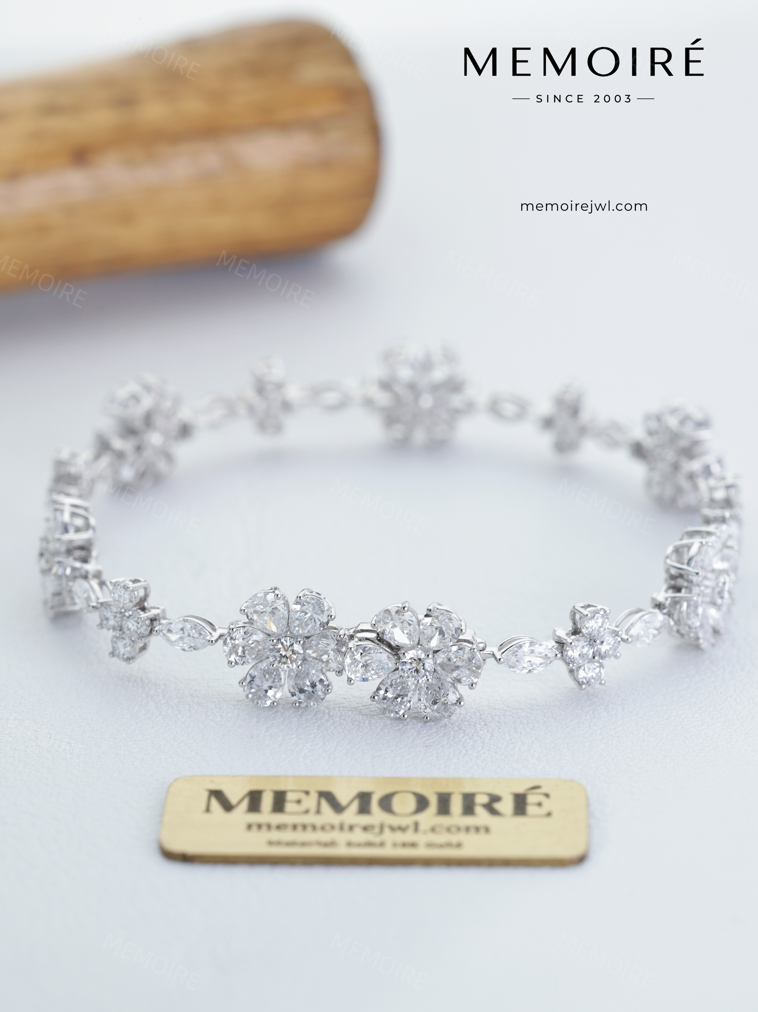 MEMOIRÉ 14K White Gold Flower Stone Tennis Bracelet