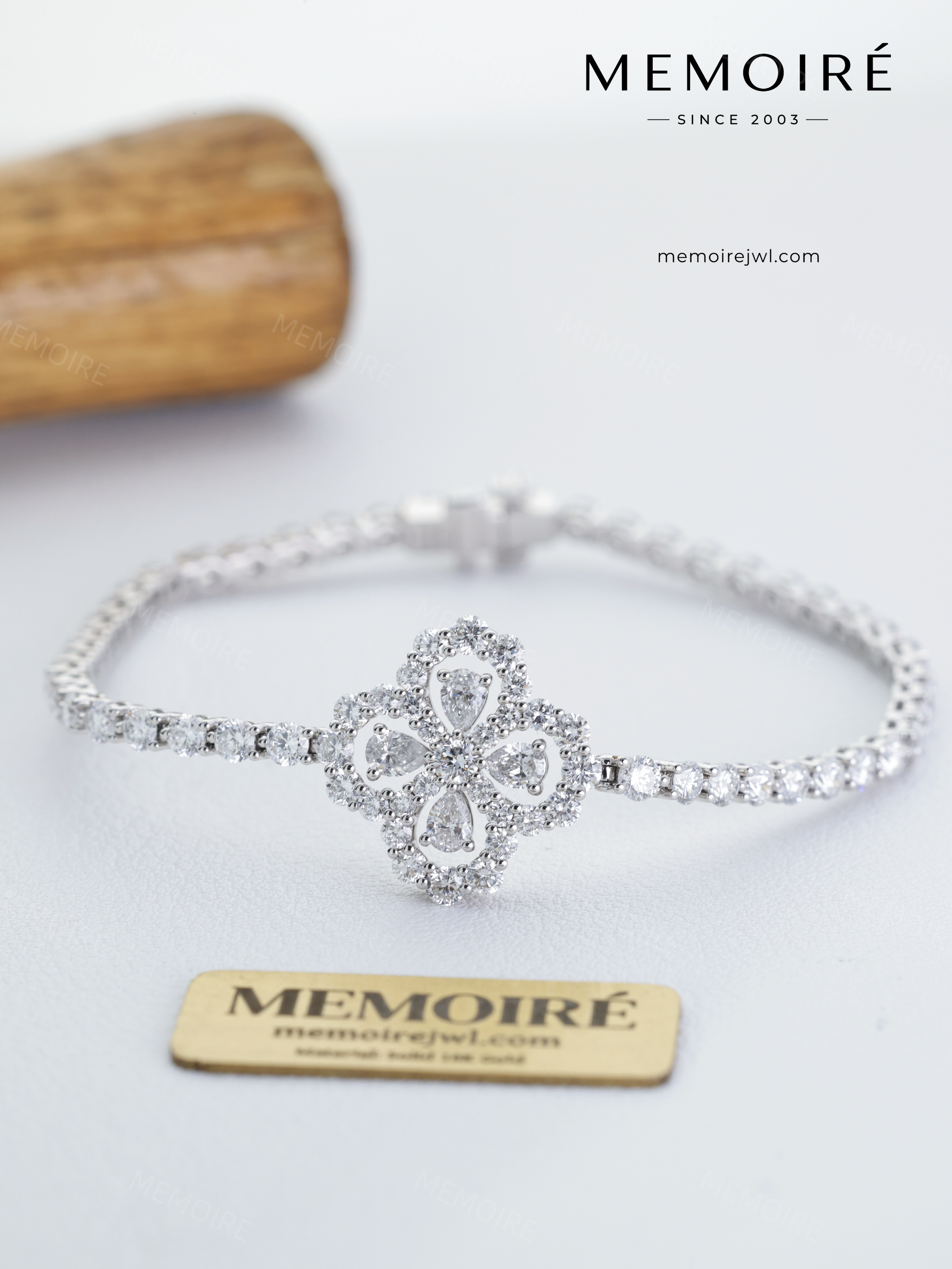MEMOIRÉ 14K White Gold Loop Link Bracelet