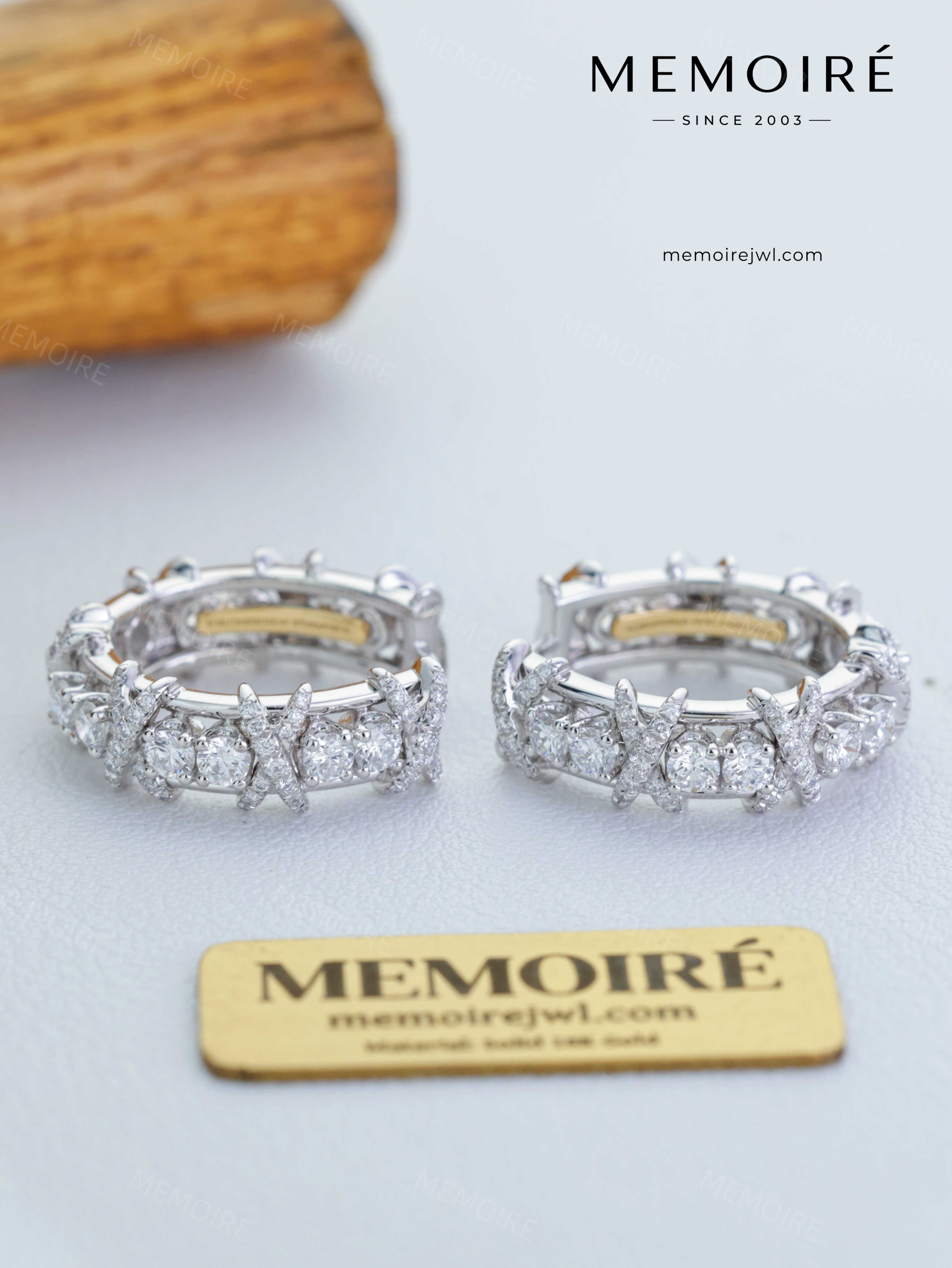MEMOIRÉ 18K White Gold Full Pavé 16-Stone Stud Earrings