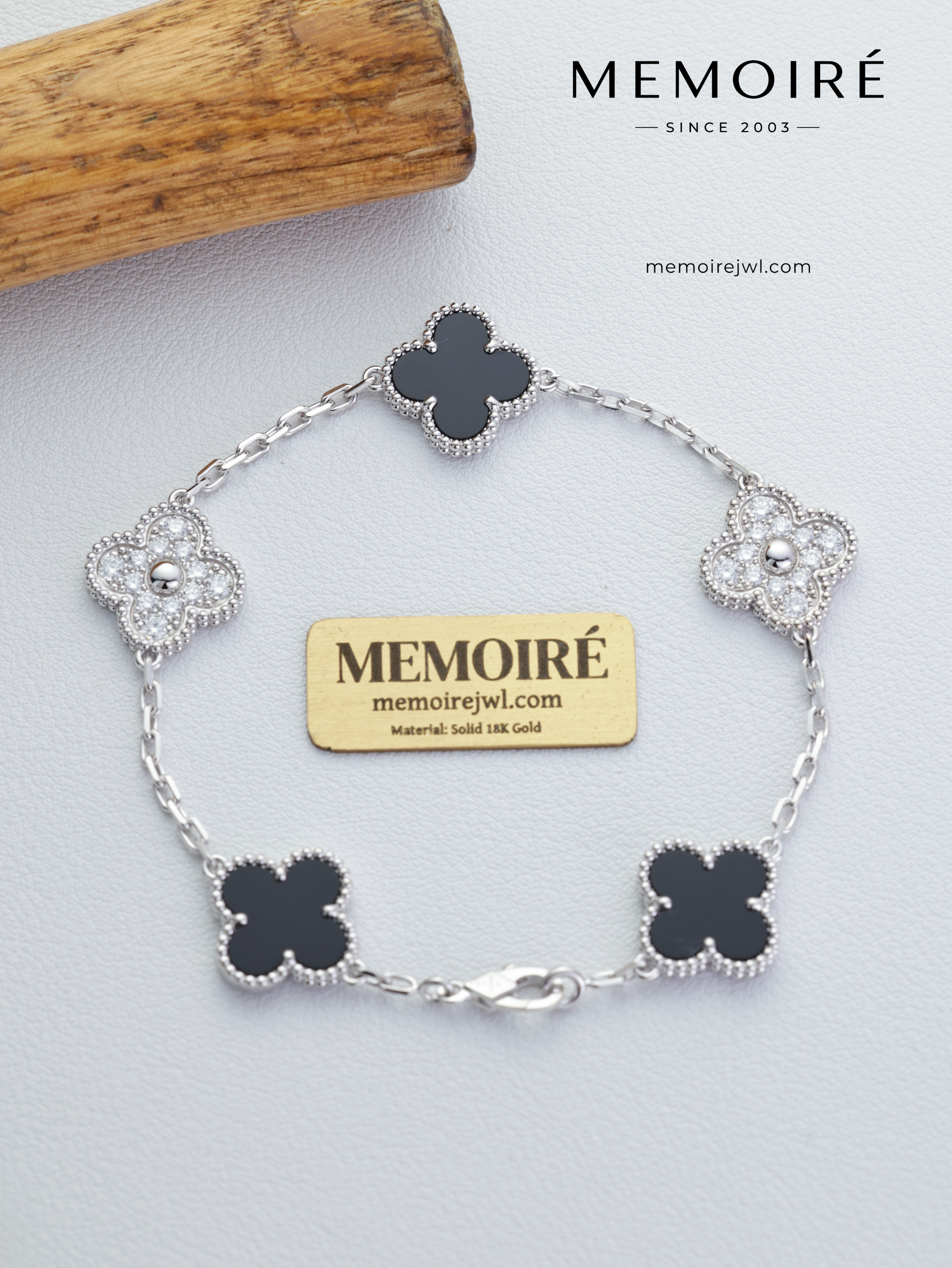 MEMOIRÉ 18K White Gold Panda & Alternating Stone Five Flower Bracelet