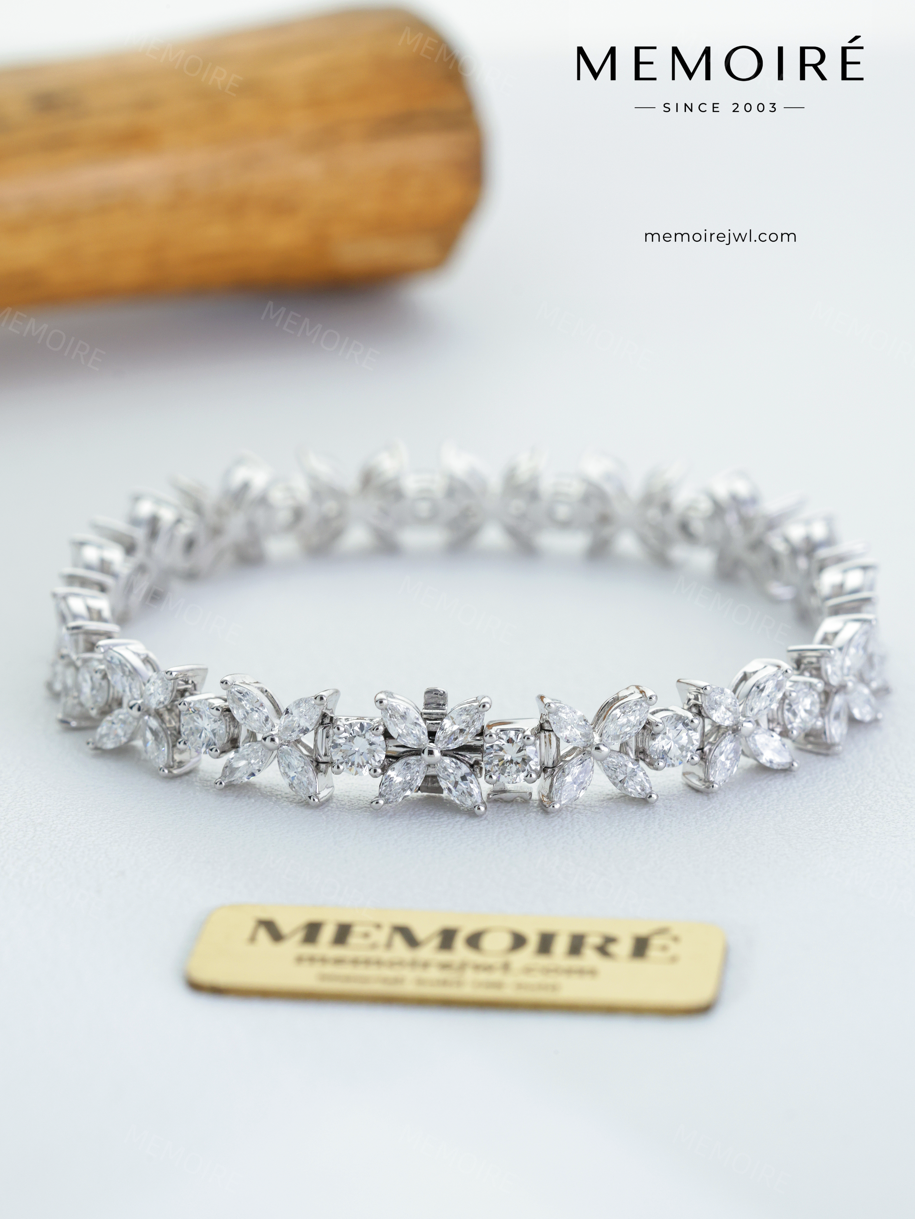 MEMOIRÉ 18K White Gold Marquise & Round Alternating Stone Tennis Bracelet