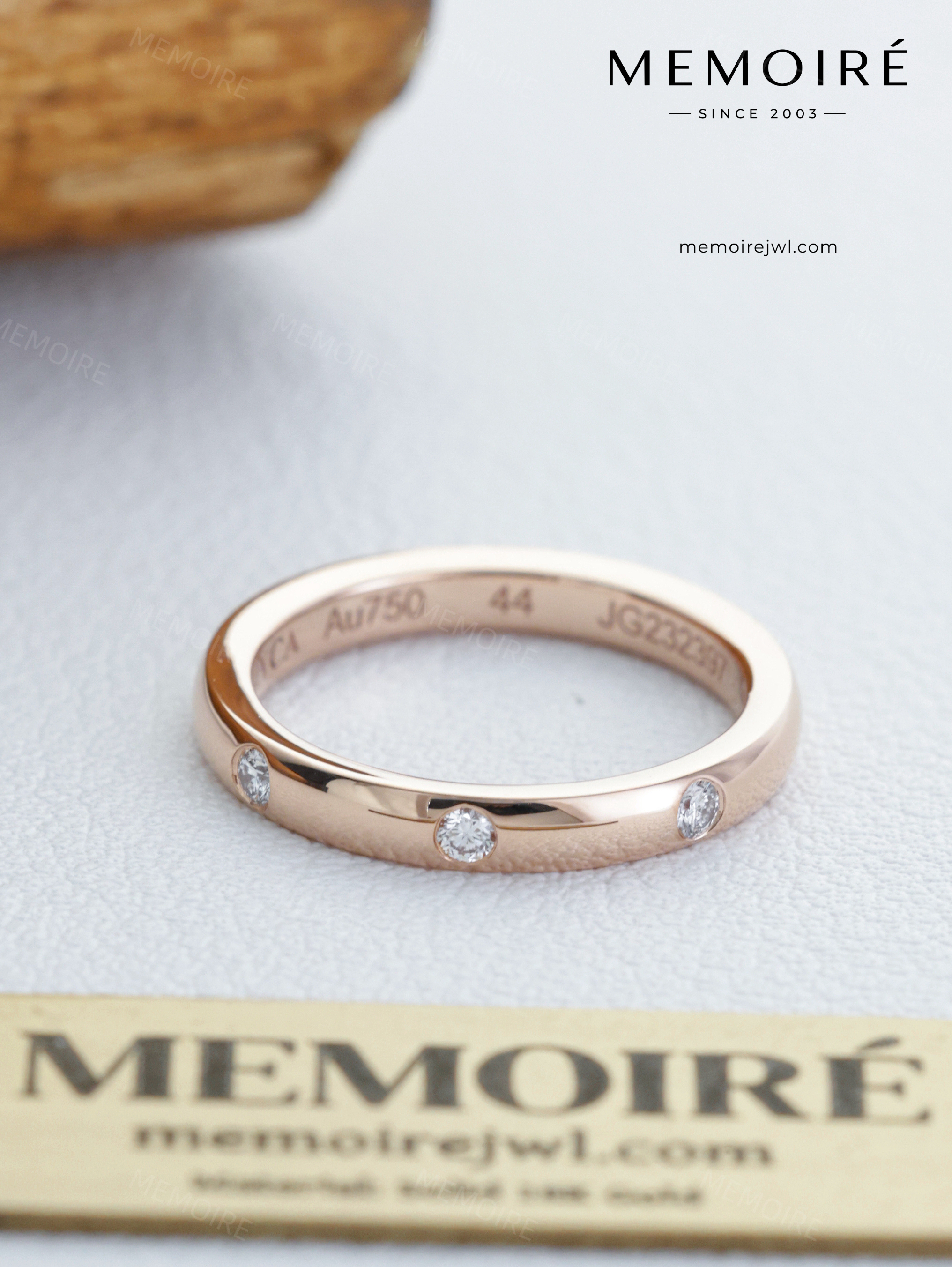 MEMOIRÉ 18K Rose Gold Three Stone Bar Ring