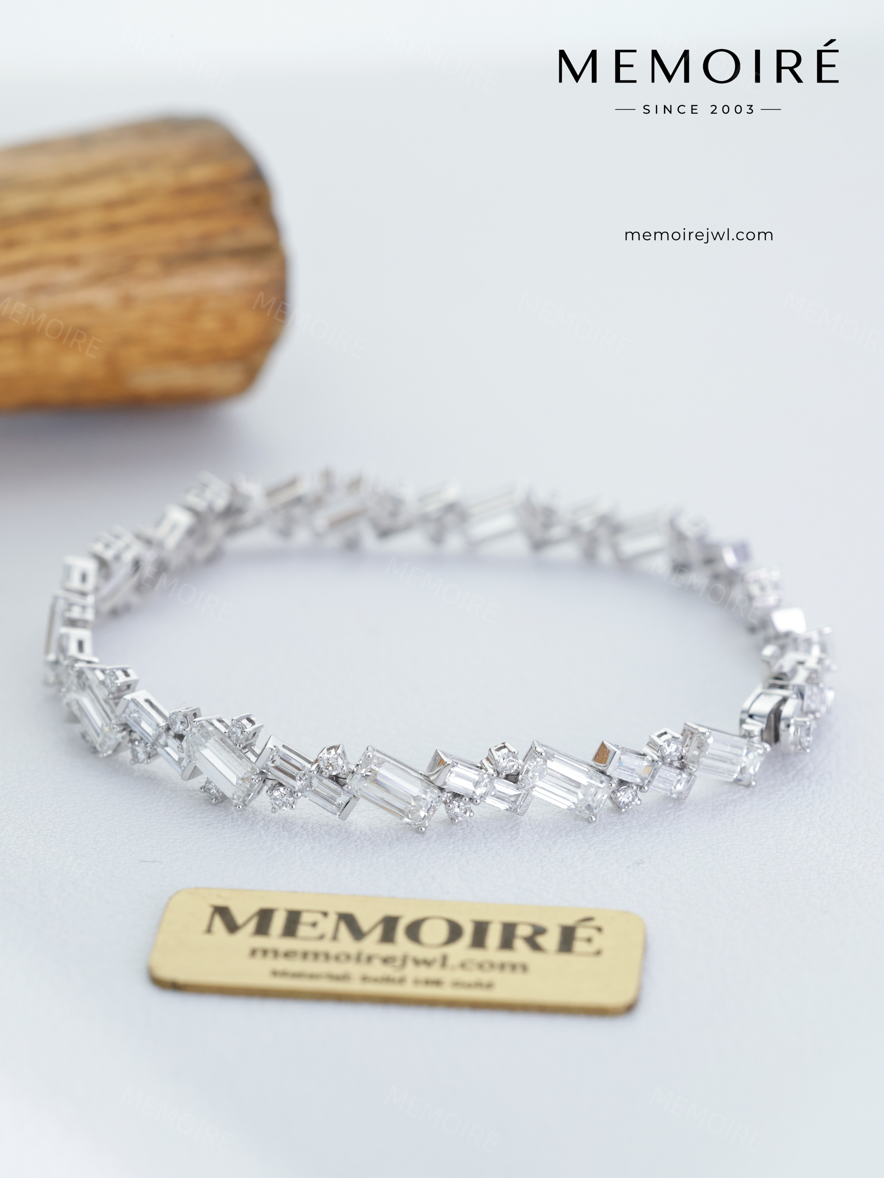 MEMOIRÉ 14K White Gold Emerald Cut Stone Tennis Bracelet