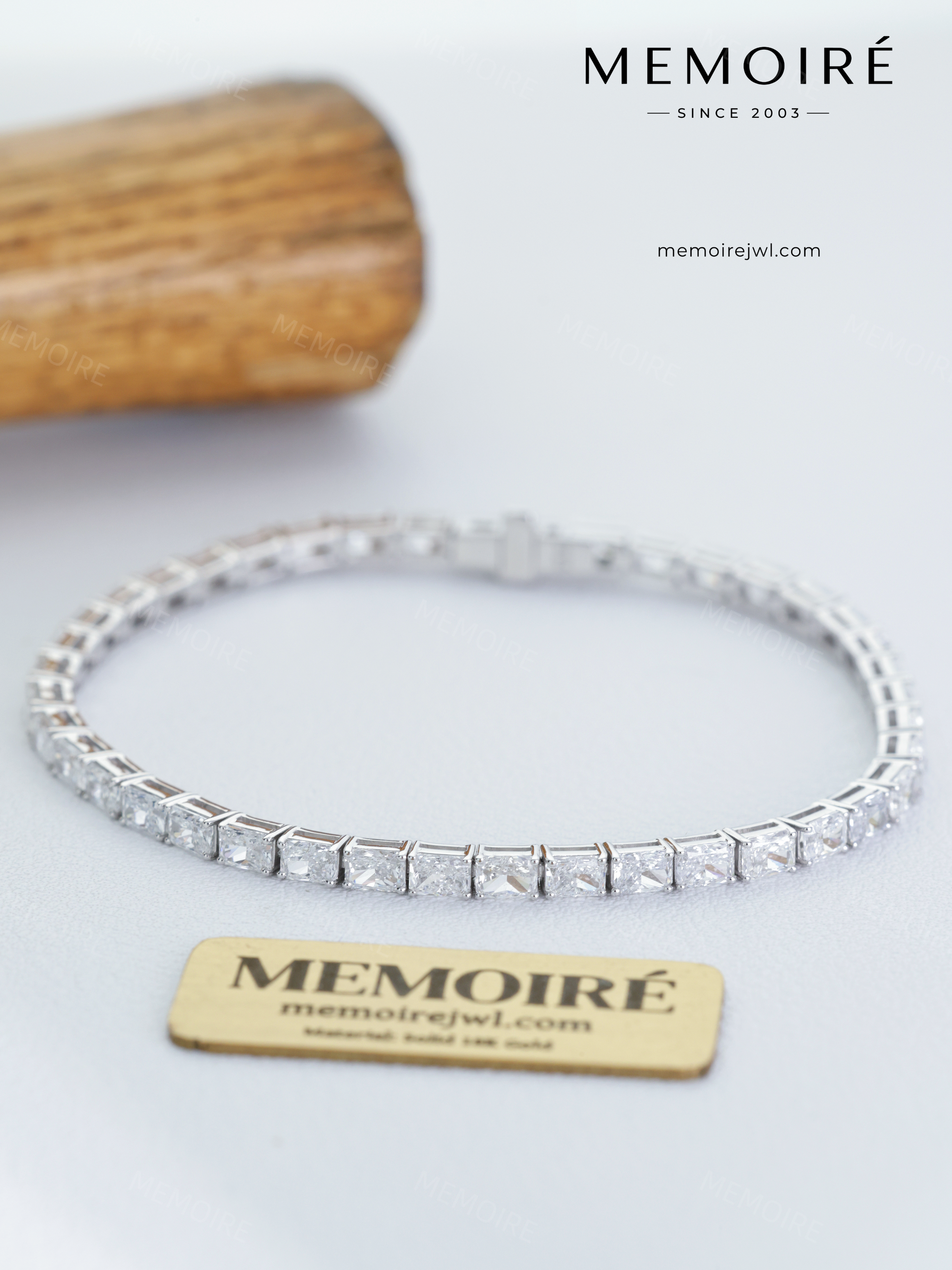 MEMOIRÉ 14K Gold Cushion Cut Stone Tennis Bracelet