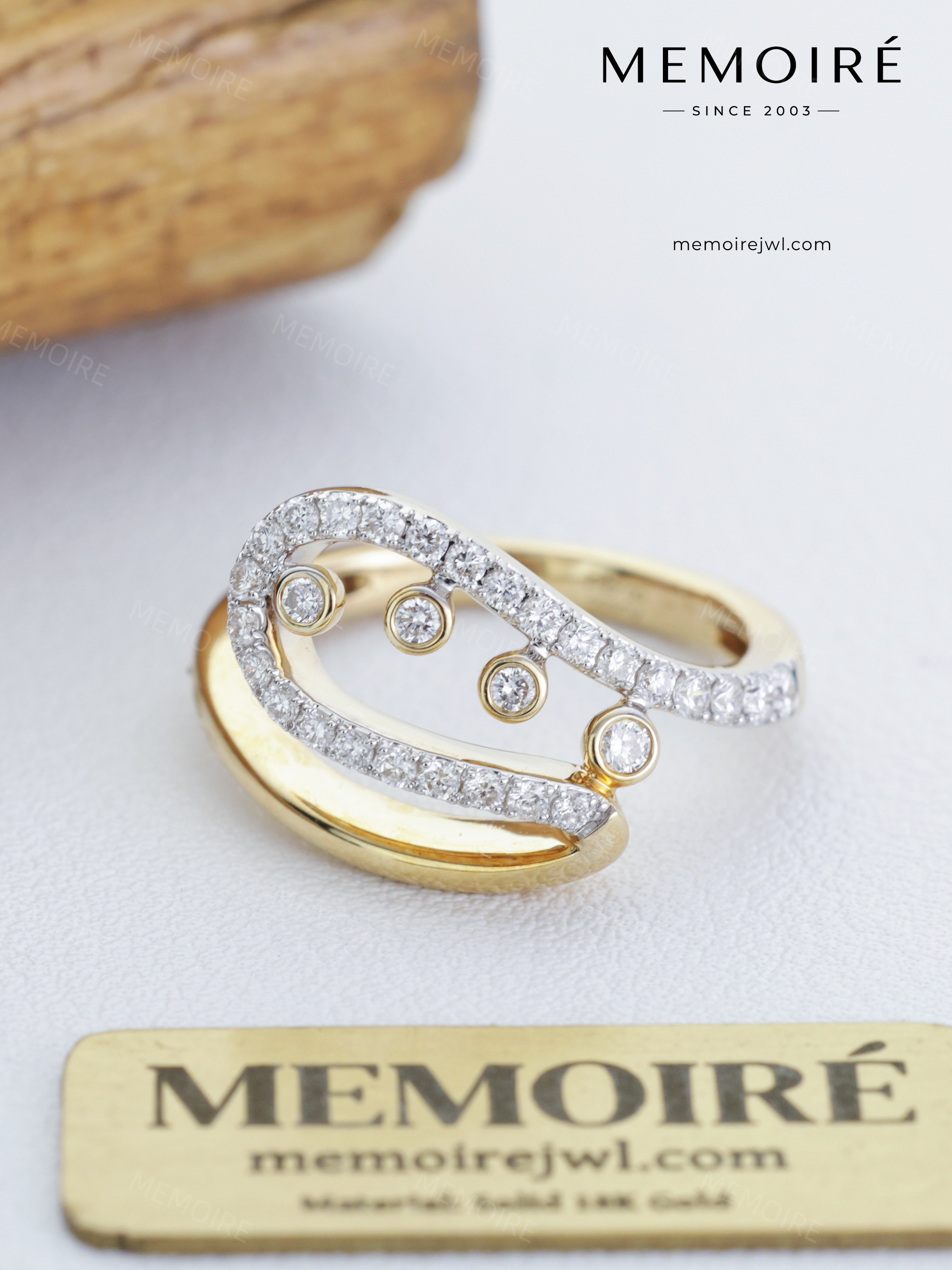 MEMOIRÉ 18K Yellow Gold Designer Statement Ring