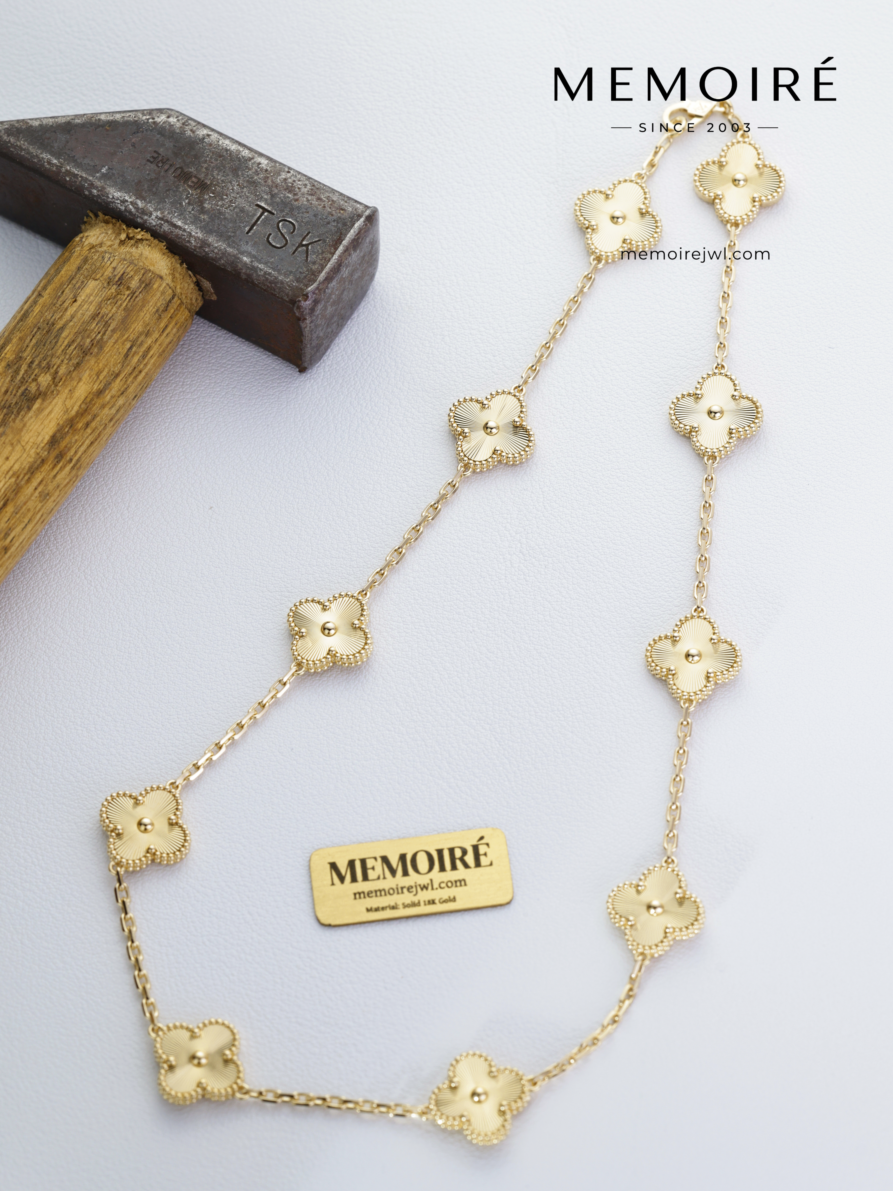 MEMOIRÉ 18K Yellow Gold Laser Guilloché Ten Flower Necklace
